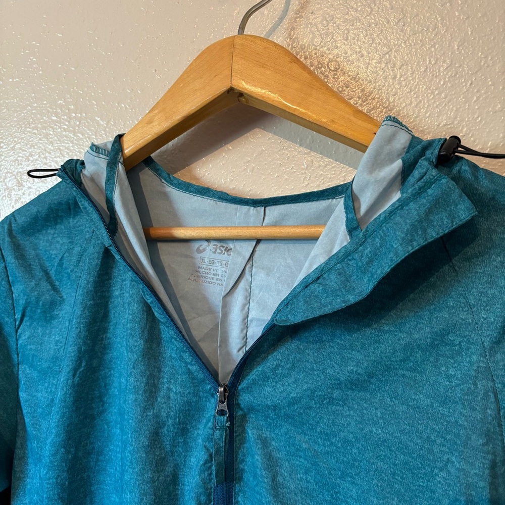 ASICS Windbreaker - Picture 4 of 6
